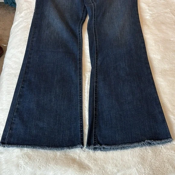 Democracy Ab technology, bootcut jeans, size 12 - Picture 9 of 9